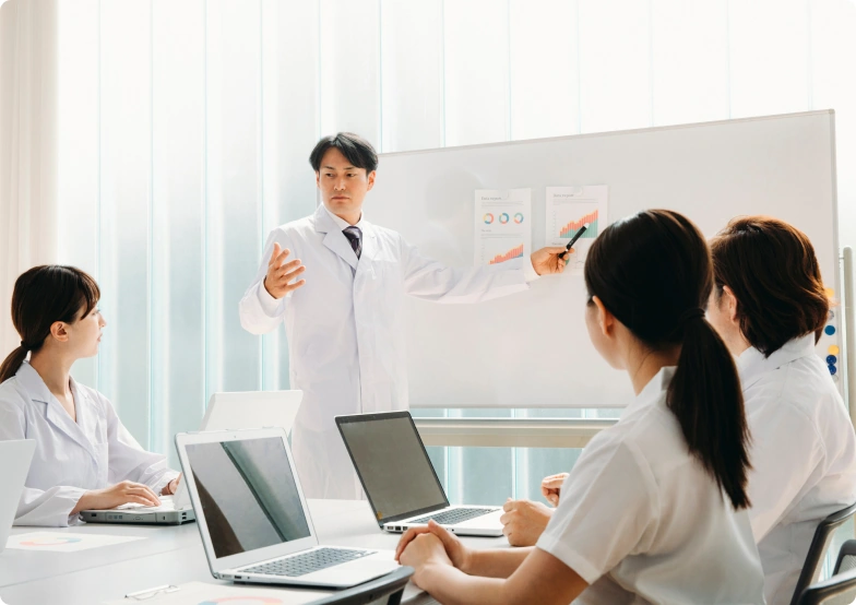 ミーティングしている様子